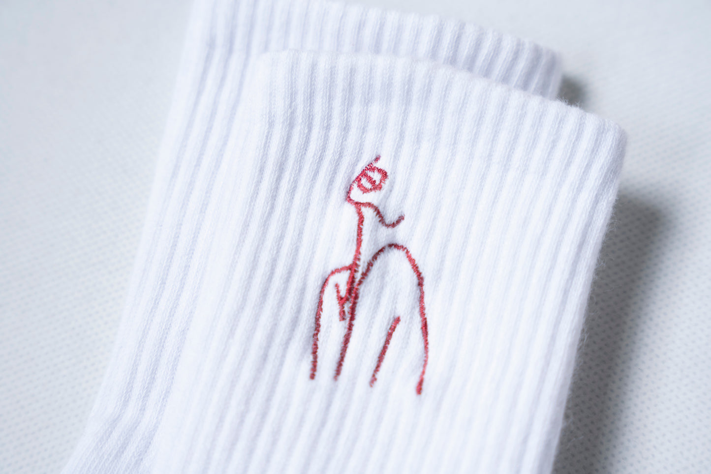 Embroidered Crew Grip Socks - White/Burgundy